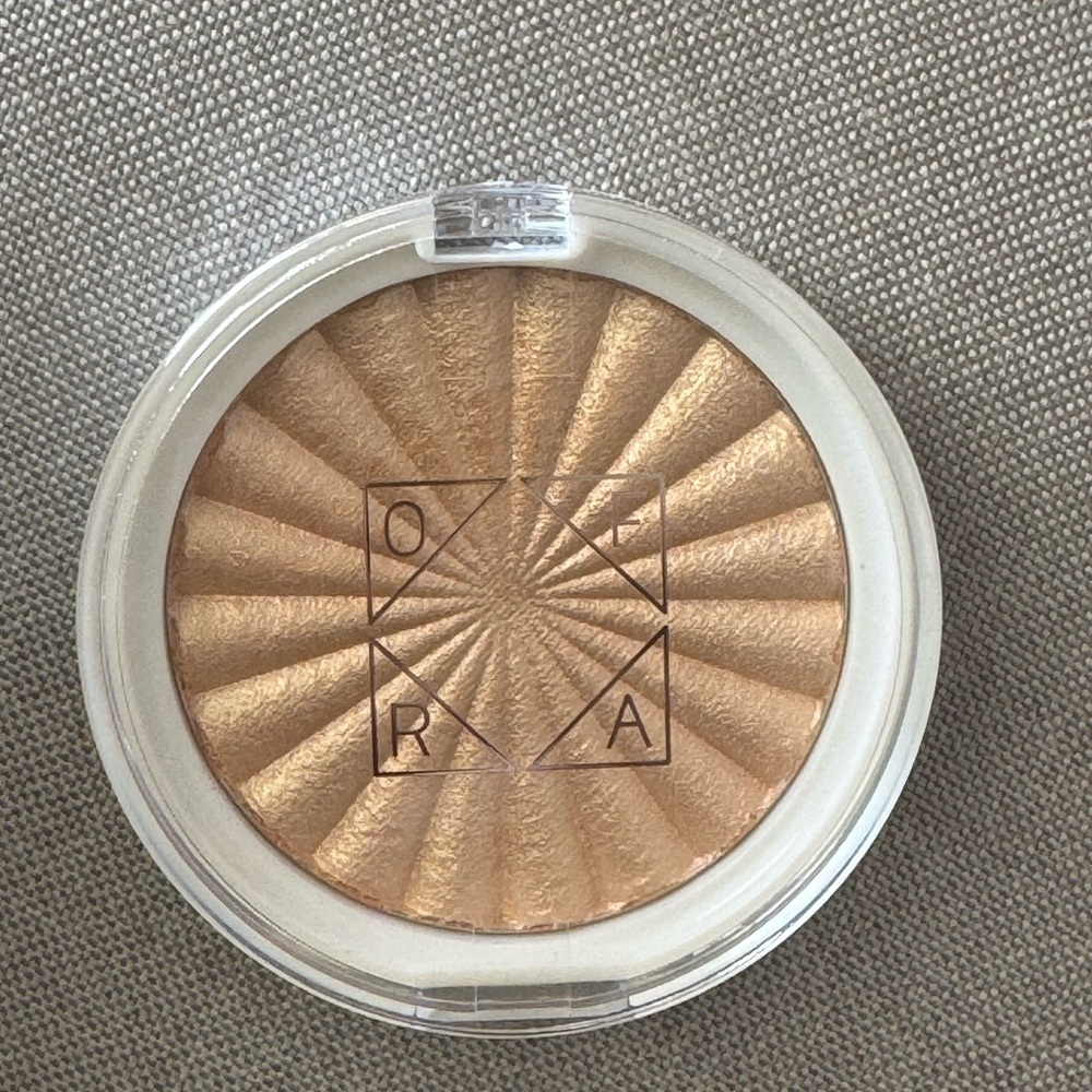 OFRA Highlighter Rodeo Drive
New - Picture 2 of 6